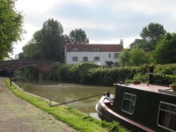 Kennet & Avon Canal looking towards Spout Lane bridge