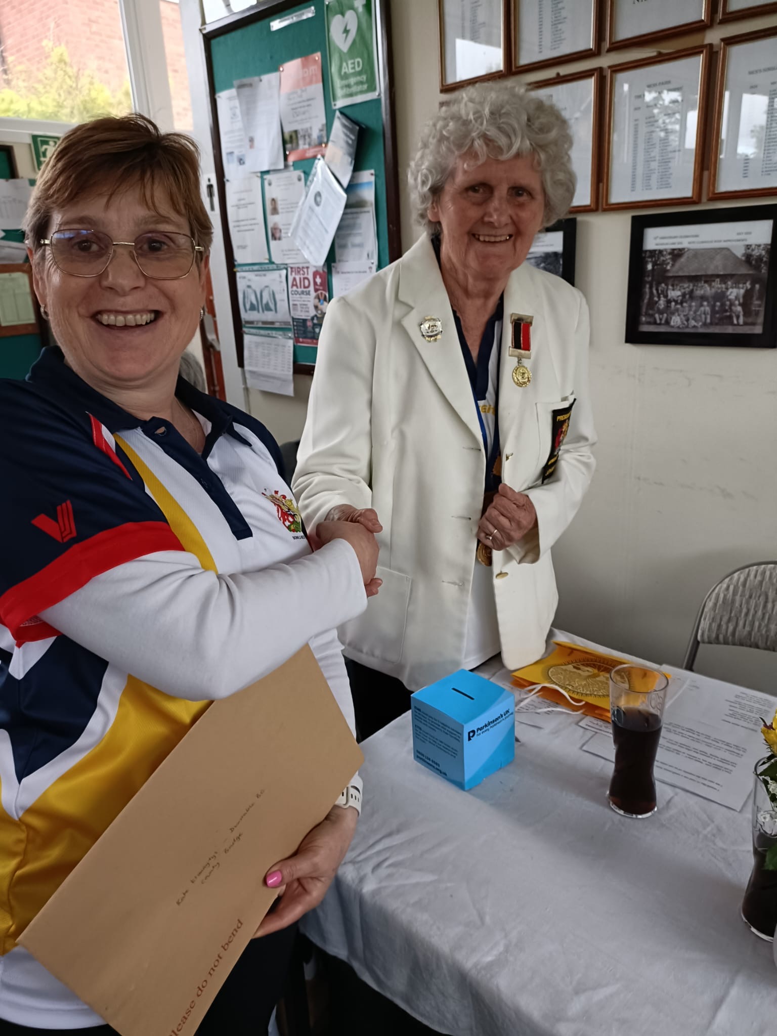 Dunstable Town Bowls Club Ltd COUNTY BADGE AWARDS