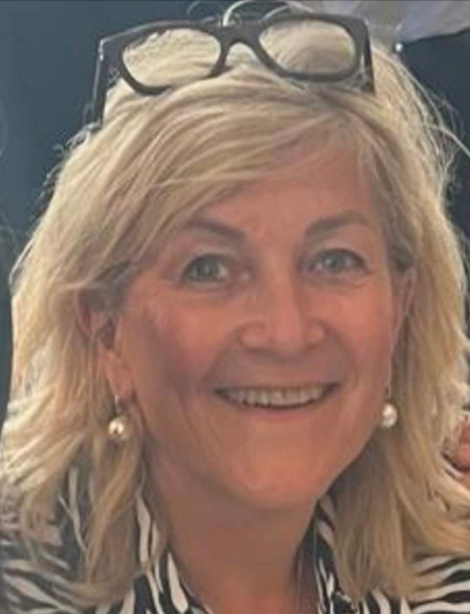 Photo of Cllr Sarah Emberson