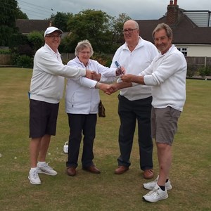 Australian Pairs day winners, Richard & Liz receiving trophy from runners up Paul & John
