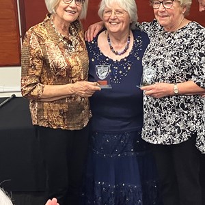 Ladies Pairs Marion and Ros with President Mary