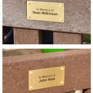 Memorial plaques