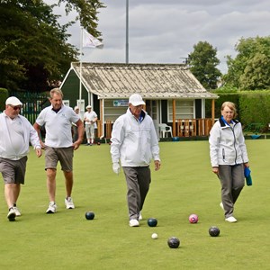 Duncomb Shield: Bowlers in action.