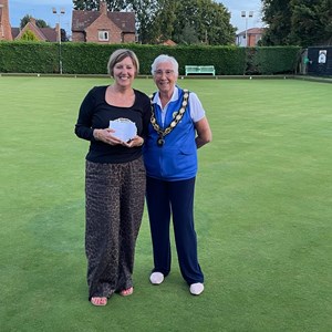 Ladies Novice Singles Winner 2025