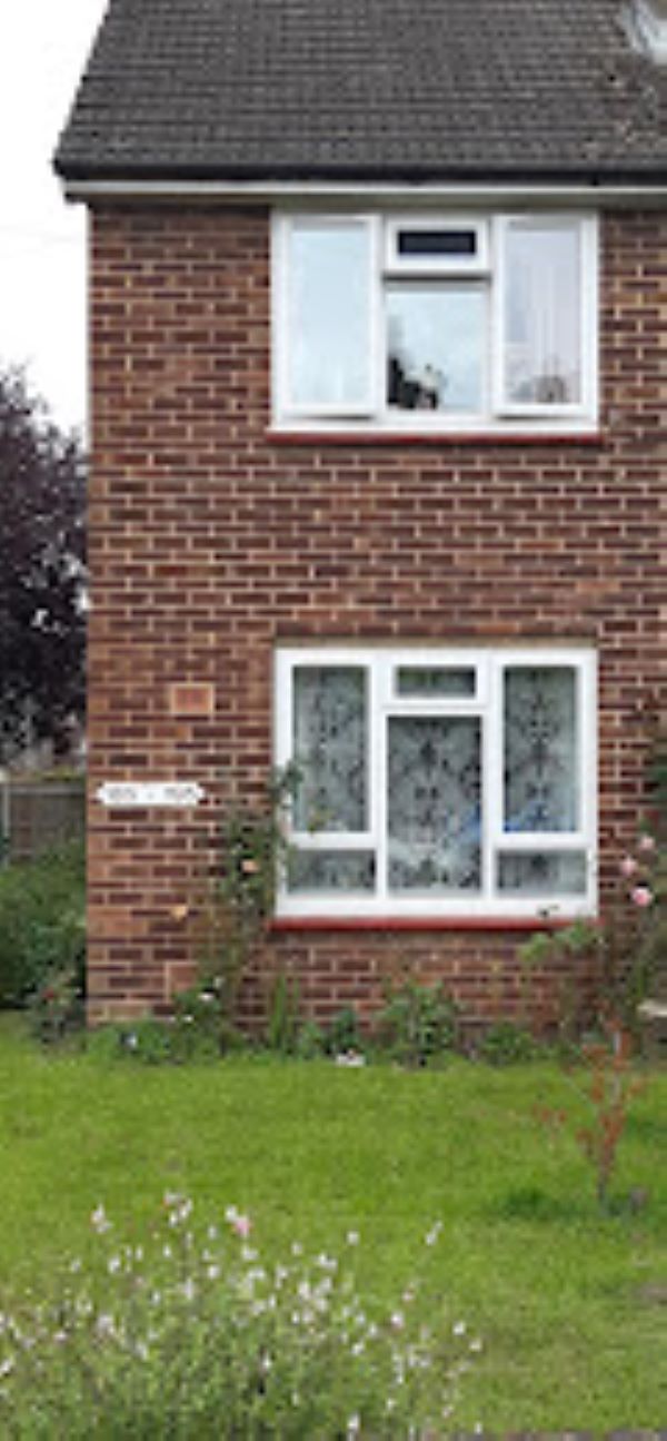 Halling Historical Society Plaque 16: Walnut Tree Beer House