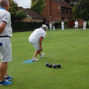 Dunstable Town Bowls Club Ltd PRESIDENTS V CAPTAINS DAY