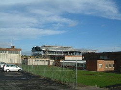 construction of the 6th form college