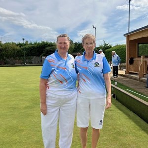 Ladies Singles: Yvonne Randall & Helen Simpson