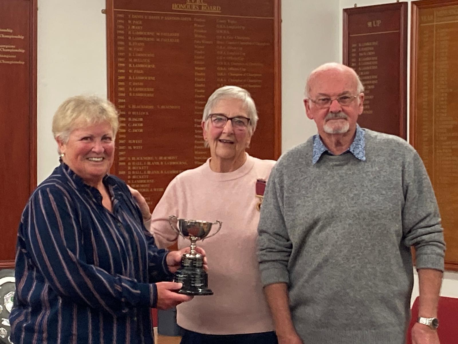 Elaine Robinson and Graham Kennedy, winners of the Drawn Pairs competition