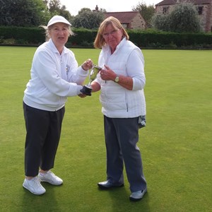 Ladies 2 wood winner Jeannie Hutton on right with runner up Colleen Laker