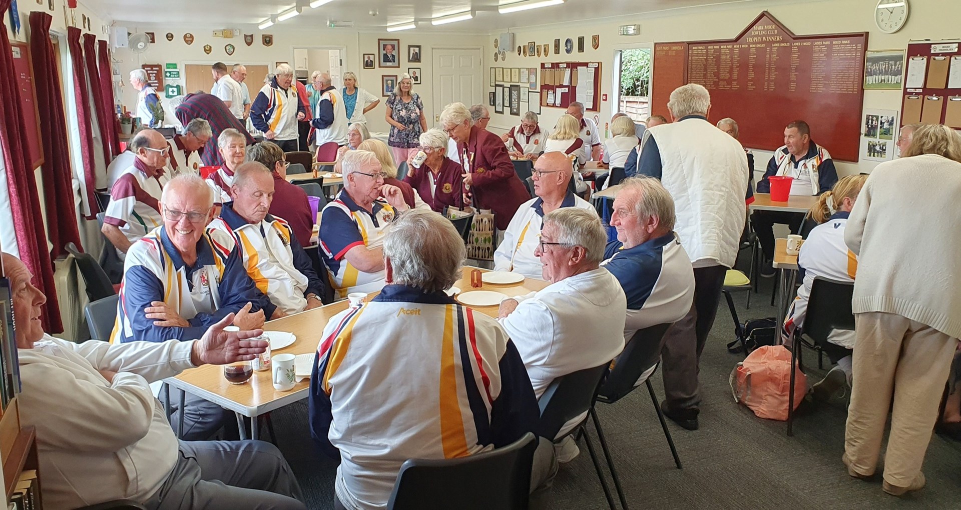 A full clubhouse
