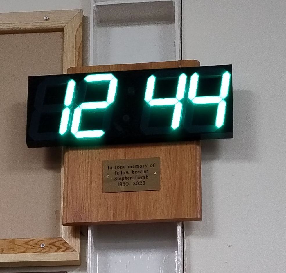 Janett Lamb has presented this lovely Digital Clock to Sudbury Bowls Club in memory of her late husband Stephen who sadly passed away in 2023