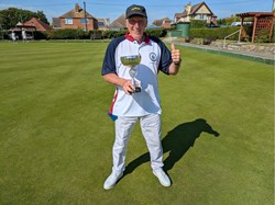 MENS NOVICE RUNNER UP