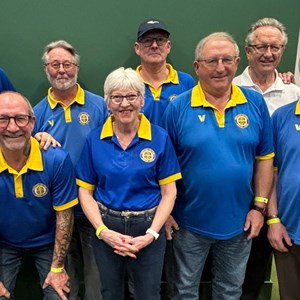 Ah at last in Bowls attire !