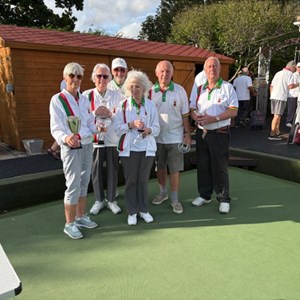 Both the finalist teams, with prizes Both the finalist teams, with prizes