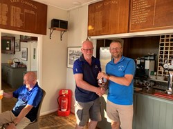 Ian receives the much cherished least points award