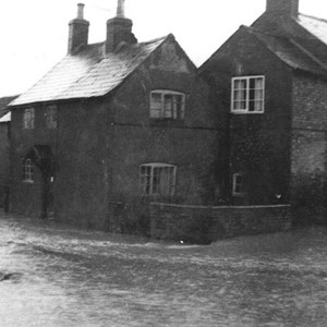 1954 Floods Maidwells Corner Kelmarsh Road