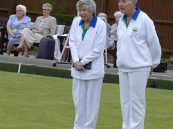 Lee-On-The-Solent Bowls Club 2009