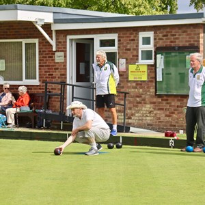 Duncomb Shield: Bowlers in action.