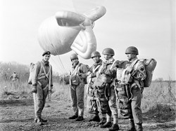 Territorial Parachute Training