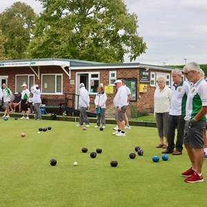 Duncomb Shield: Bowlers in action.