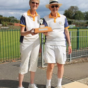 Haywards Heath & Beech Hurst Bowls Club Finals winners and runners-up