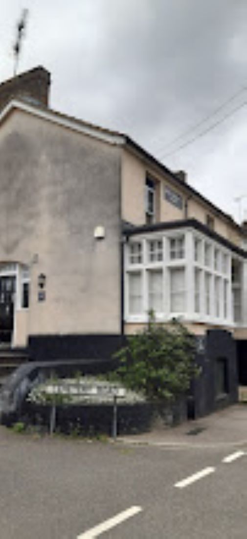 Halling Historical Society Plaque 9: The Rose and Crown pub