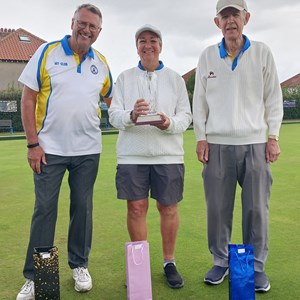 Peter Meek Triples Winners with prizes