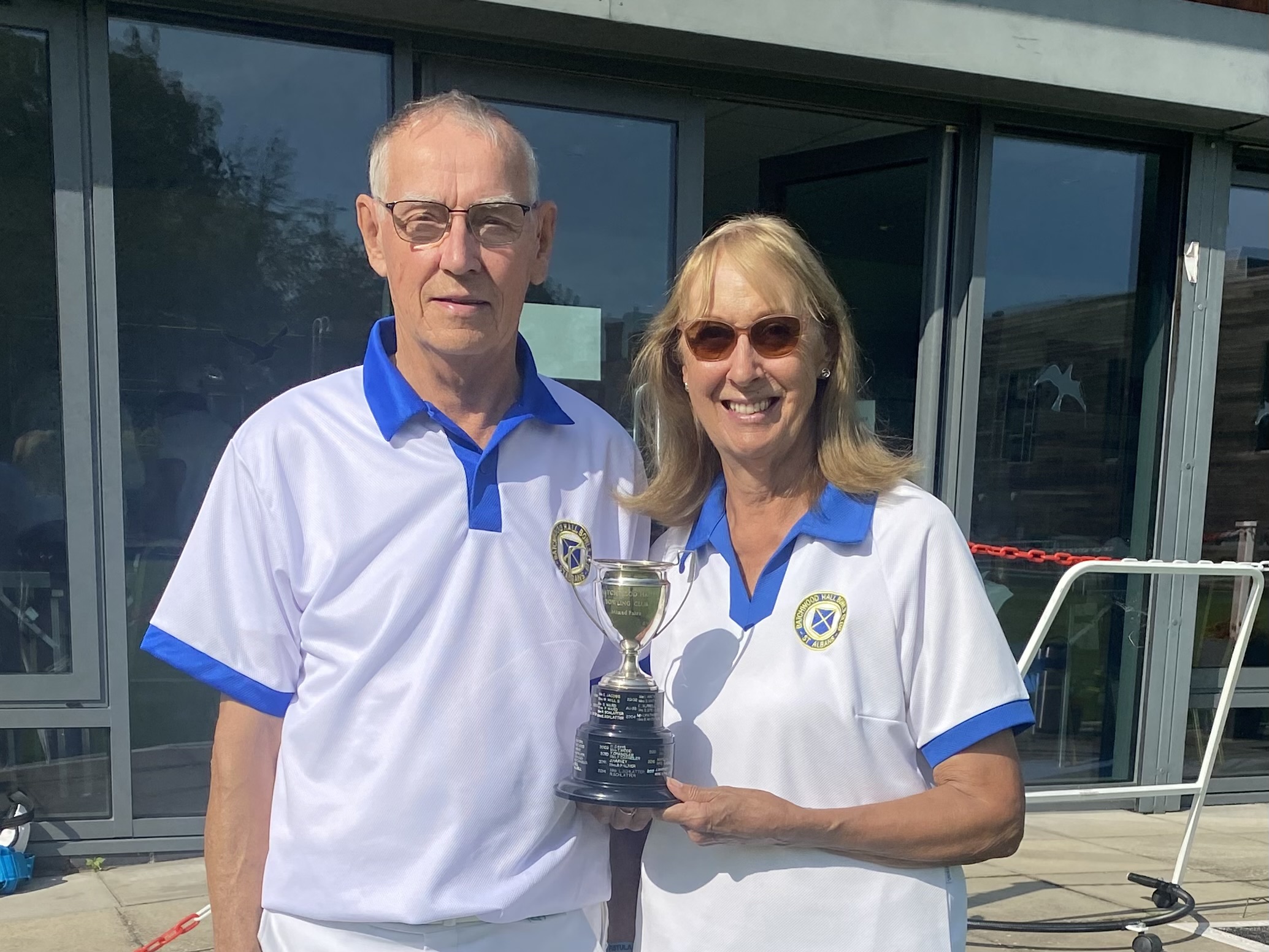 Mixed Pairs winners - Jackie and John Bell