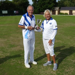 Ladies 2 Wood Winner