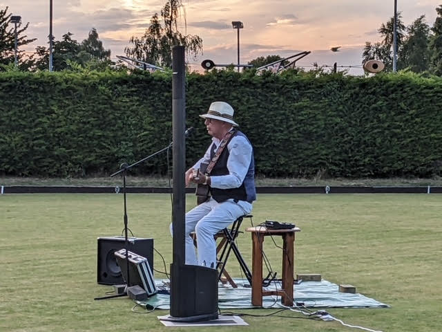 Bern "Big Bopper" Lee doing his stuff.