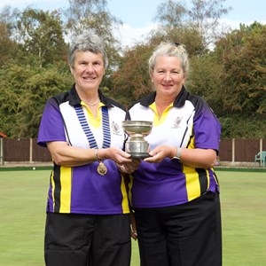 Ladies 4 wood singles winner - Vicki Vernon