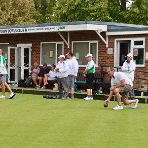 Duncomb Shield: Bowlers in action.