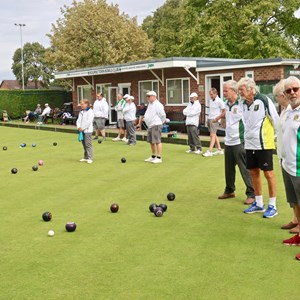 Duncomb Shield: Bowlers in action.