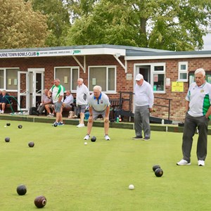 Duncomb Shield: Bowlers in action.