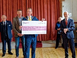 Presentation of the National Lottery cheque