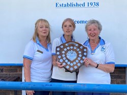 Marion Brusselen, Anne Slade, and Diann Howell receivivng the Fixed Jack Shield