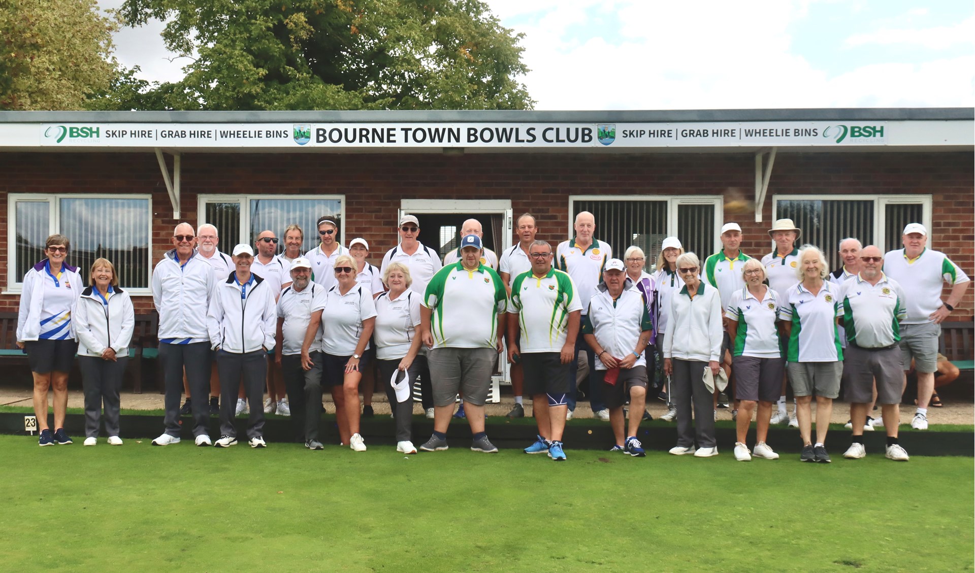 All the competitors before the match