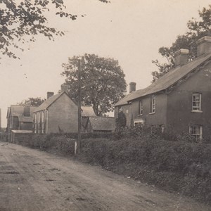 High Street - looking towards the Green - Postmarked 25.02.1905