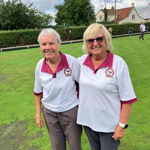 Ladies singles: Lin and winner Shirley