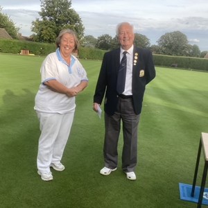 Karen King takes the Honours in the Critcher Cup