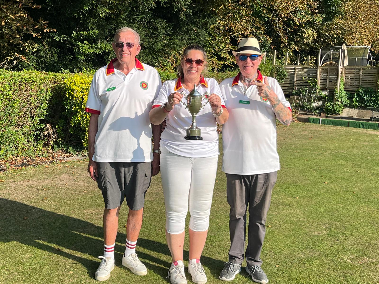 The 2025 winners of The Nunmow Flitch.