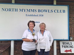 Karen King wins the Barker Cup, Runner up Diann Howell