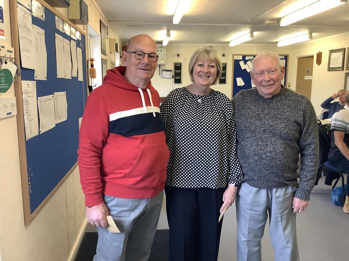 Mixed Triples Winners (Geoff Tanner / Pat Grosvenor / Brian Owen) Mixed Triples Winners (Geoff Tanner / Pat Grosvenor / Brian Owen)