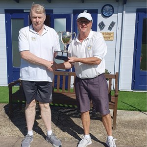 Men's 4 wood winner Mark with runner up Richard