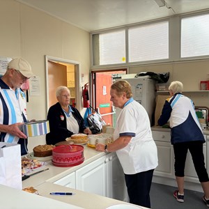 Organising Cakes