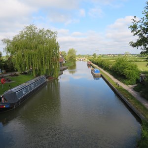 Canal by The Barge Inn, Seend Cleeve