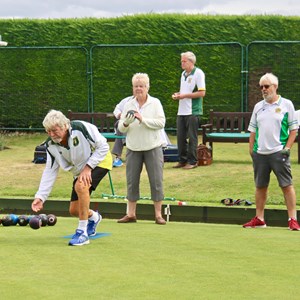 Duncomb Shield: Bowlers in action.