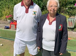 2 Wood Singles Runner up Tony Wall with Brenda Webb Vice President
