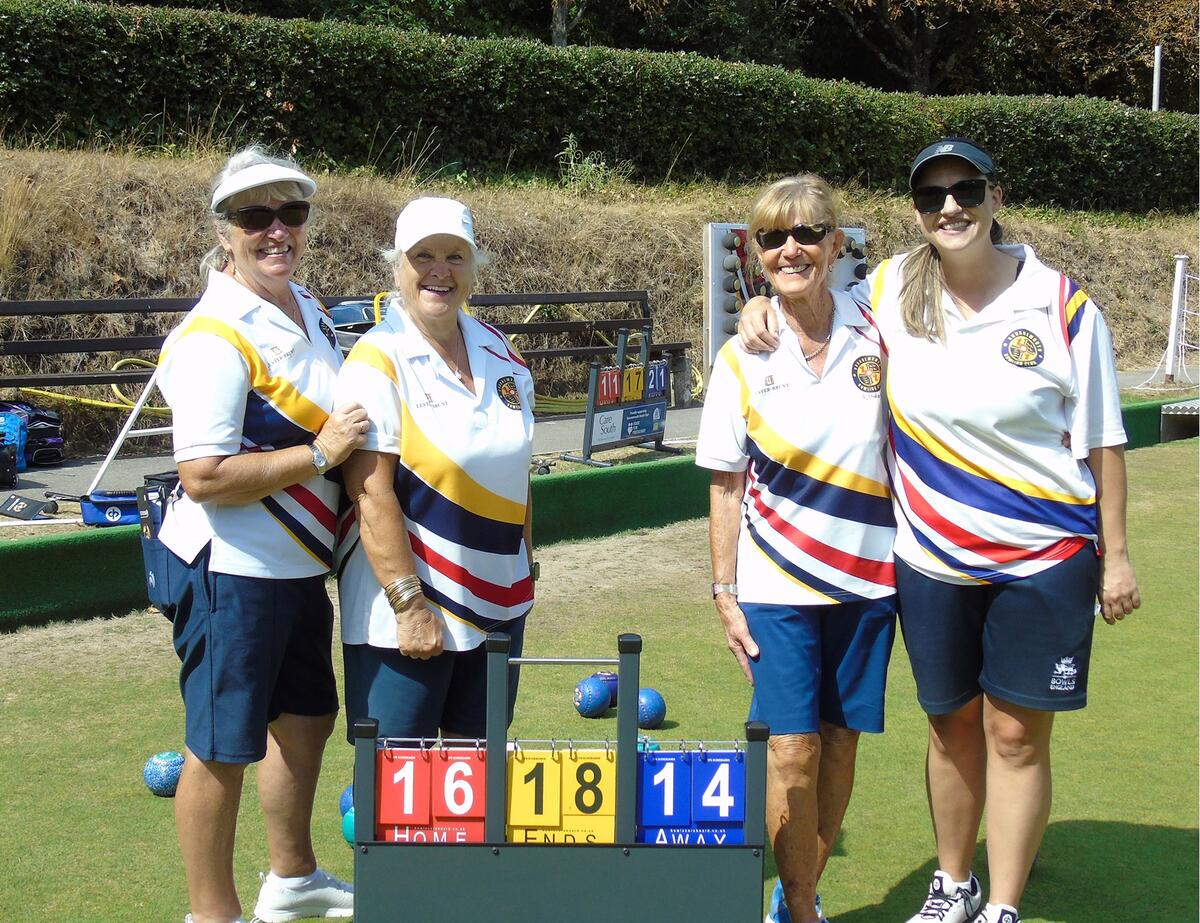 Ladies Pairs Lynn Newman Salli Ingram Johnson  RU Linda Pocknell Lucy Baksa